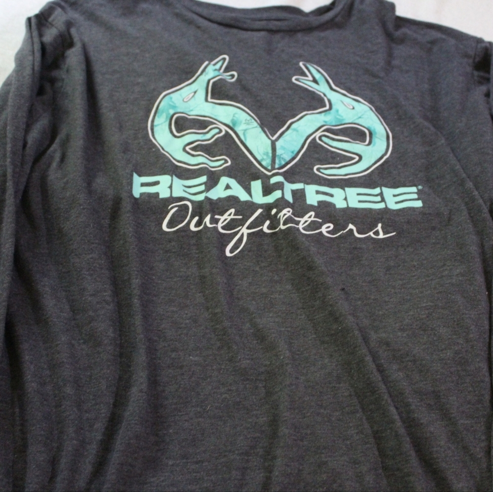 Real tree Long sleeve woman's T